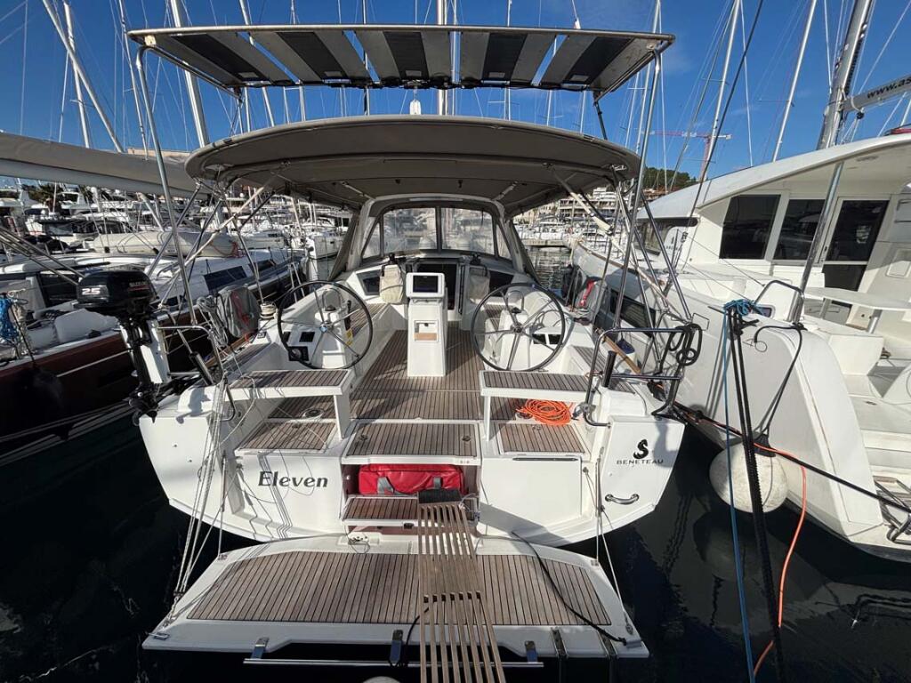 Oceanis 38.1 Eleven