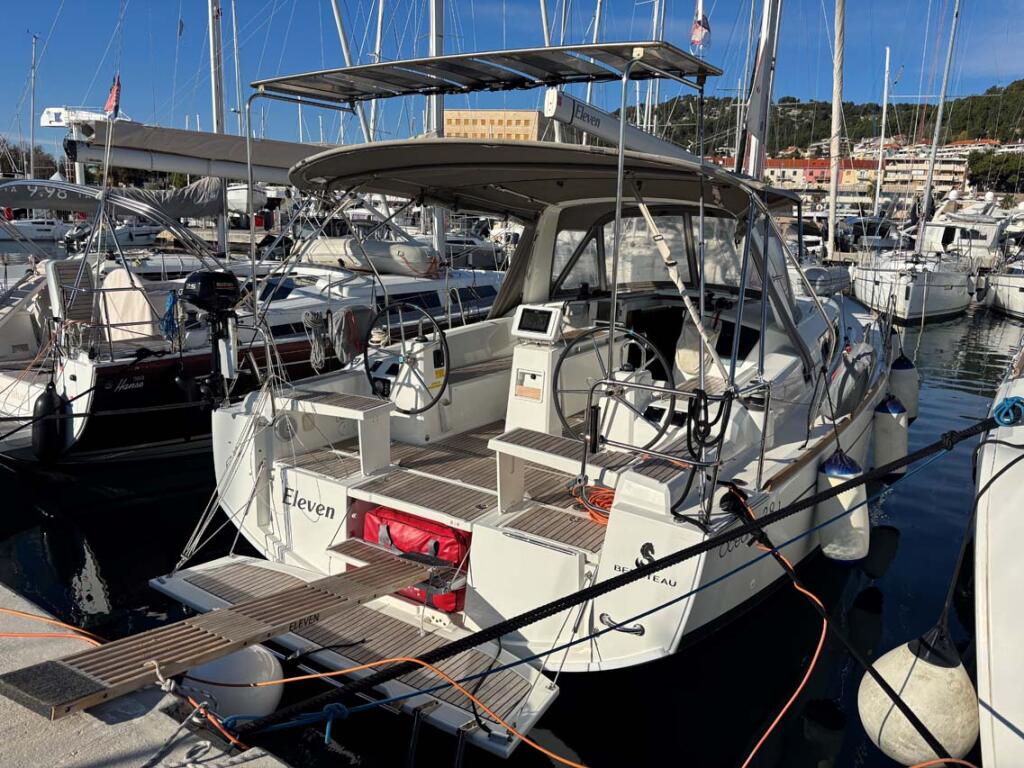 Oceanis 38.1 Eleven