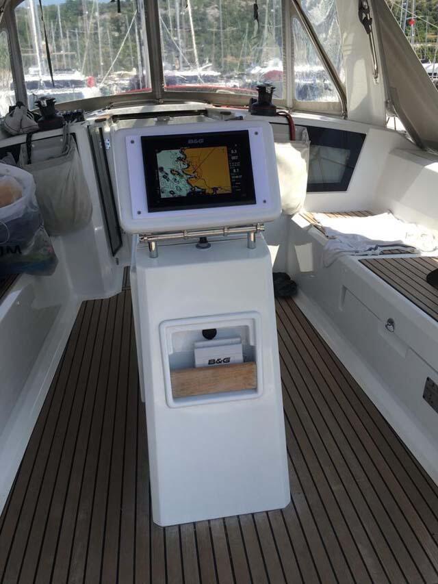 Oceanis 38.1 Eleven