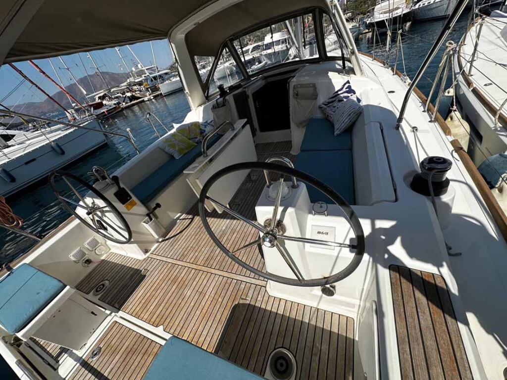 Oceanis 38.1 Ida