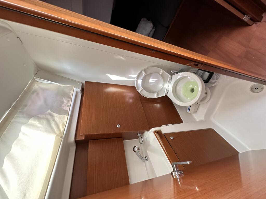 Oceanis 38.1 Rania