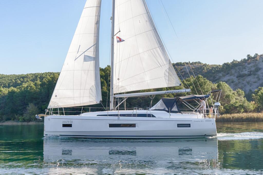 Oceanis 40.1 First Touch