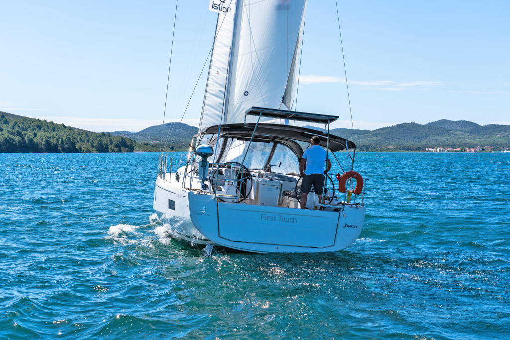Oceanis 40.1 First Touch