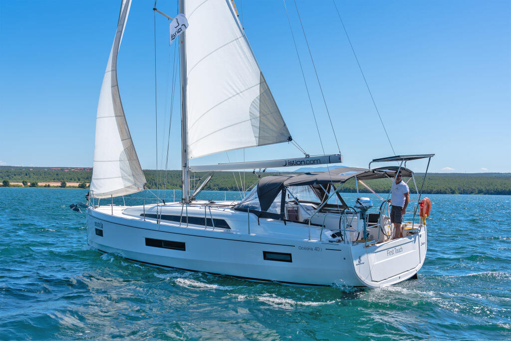 Oceanis 40.1 First Touch