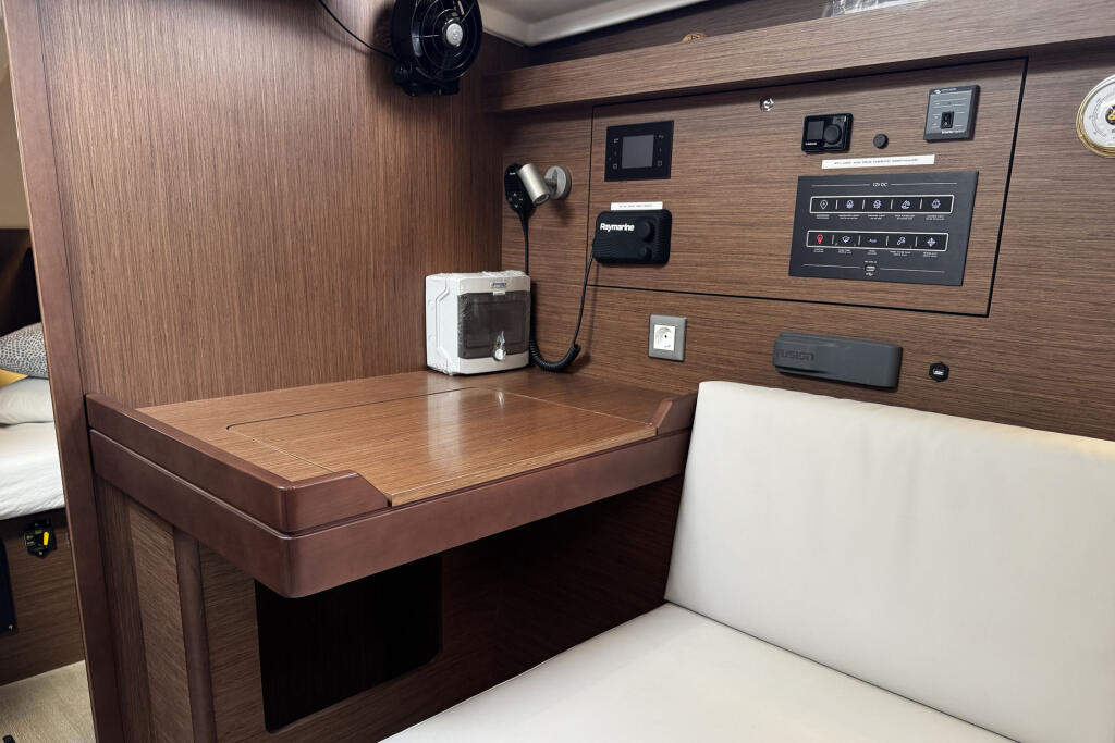Oceanis 40.1 Bruna