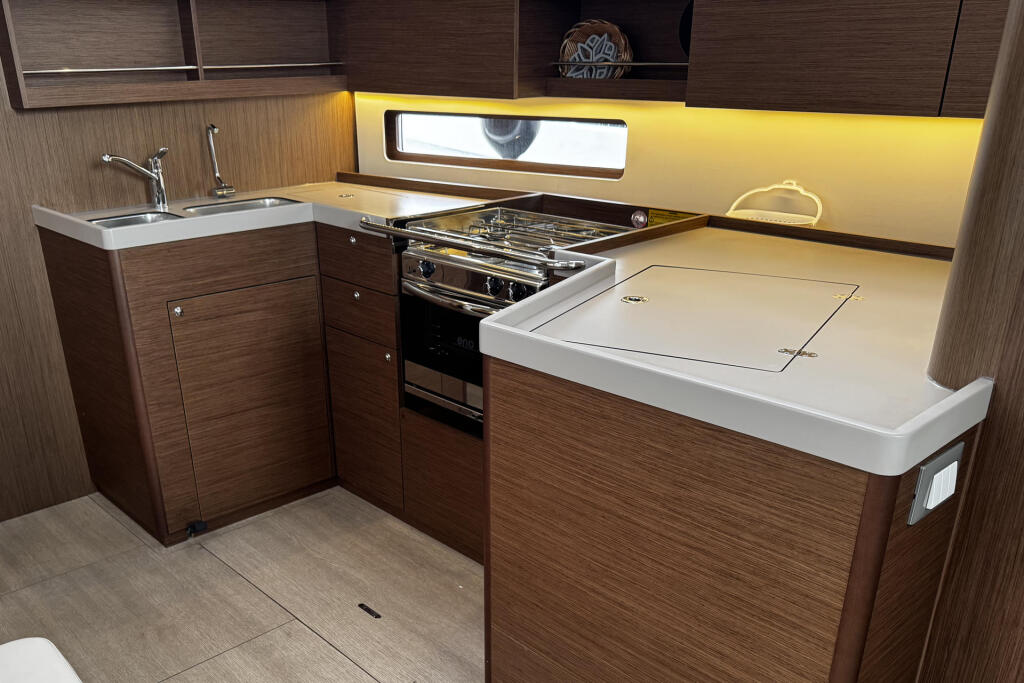 Oceanis 40.1 Bruna