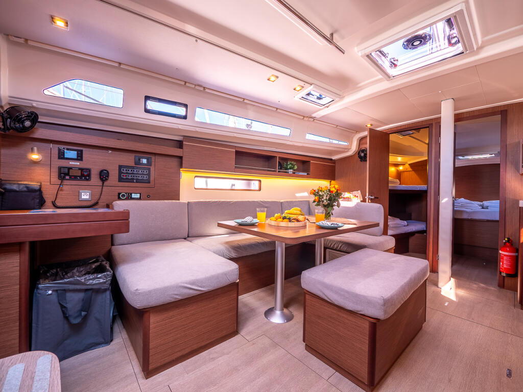Oceanis 40.1 Mamma Mia
