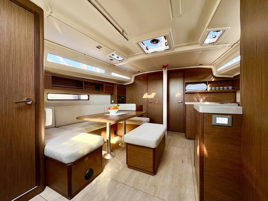 Oceanis 40.1 Bestsennyy