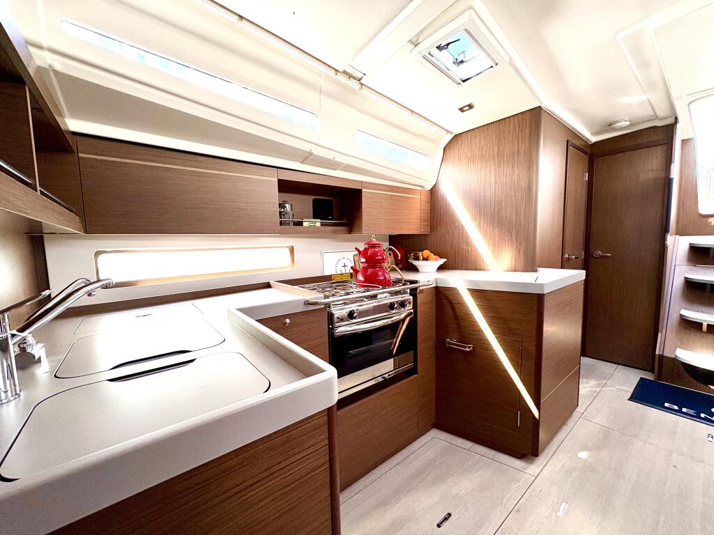Oceanis 40.1 Bestsennyy