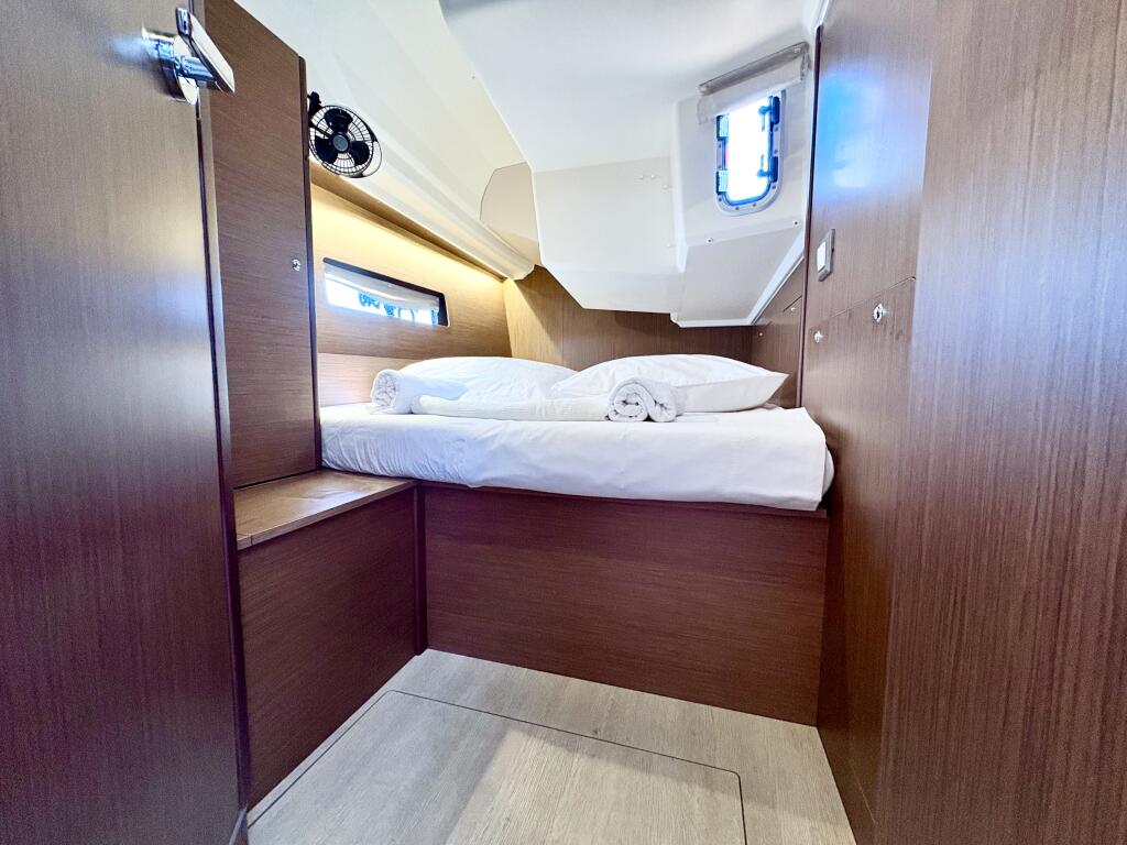 Oceanis 40.1 Bestsennyy