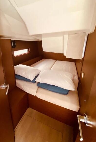 Oceanis 40.1 Yello