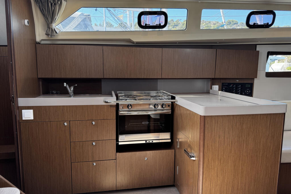 Oceanis 41.1 All Winds