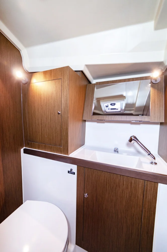 Oceanis 41.1 Sail Orion