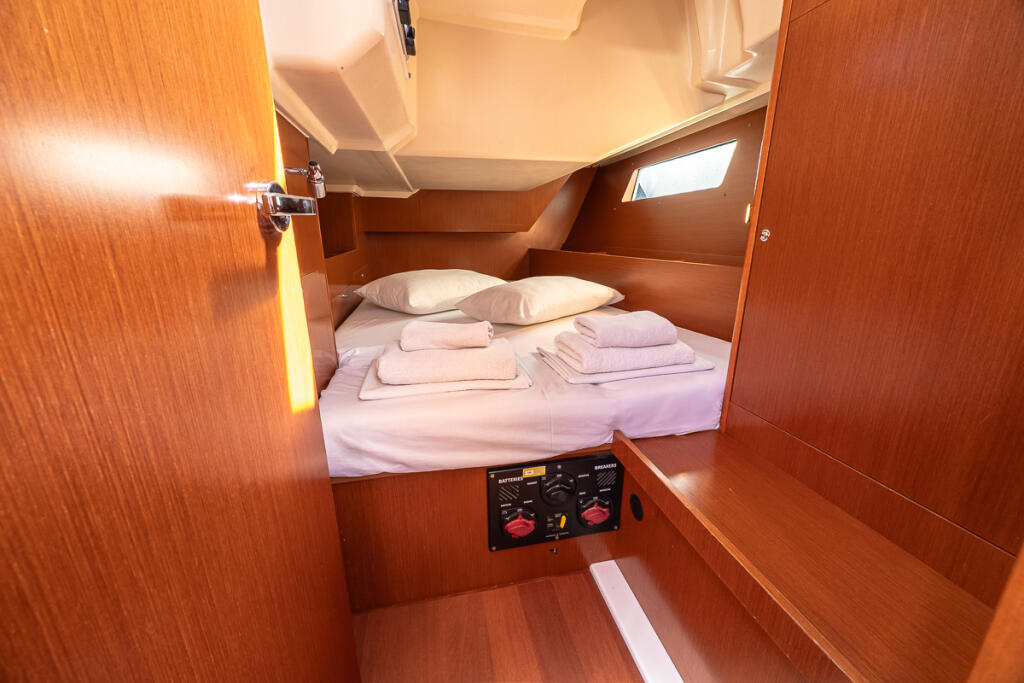 Oceanis 41.1 Peace