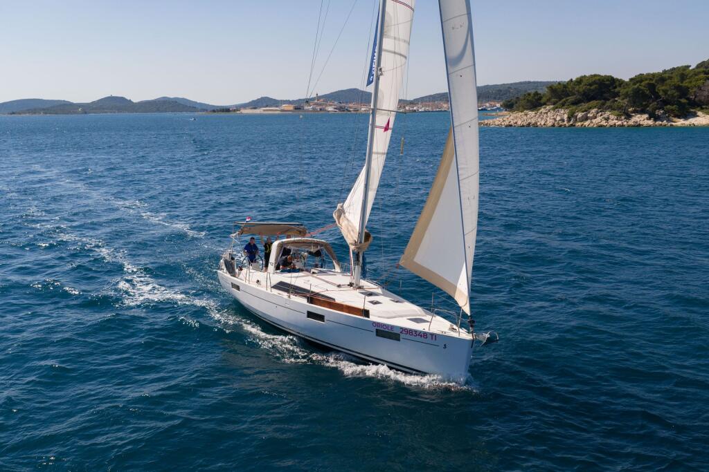Oceanis 41.1 Oriole