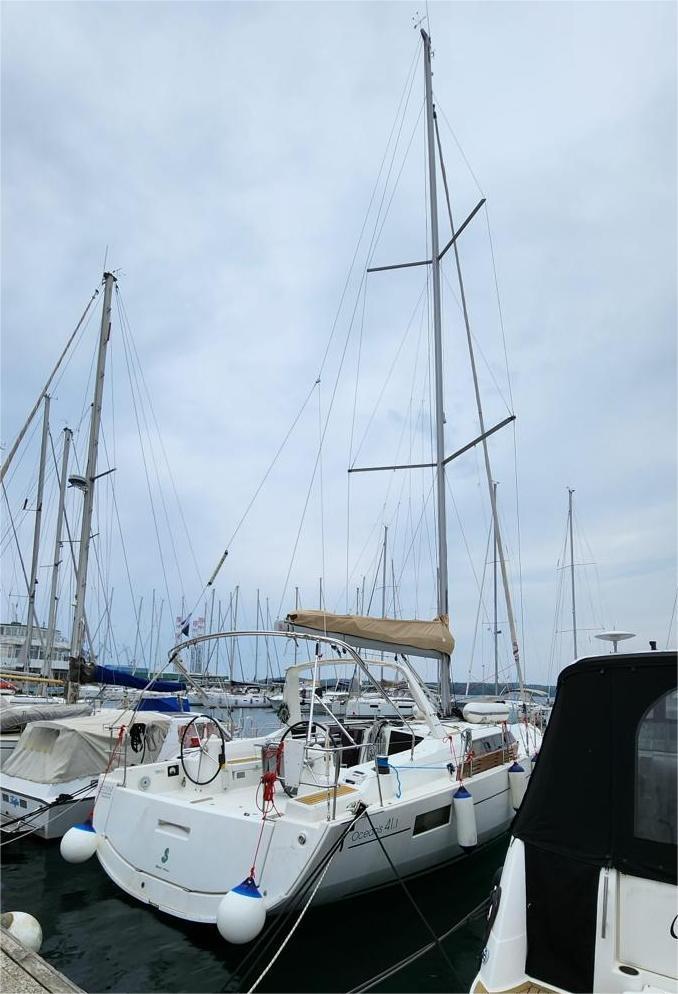 Oceanis 41.1 Office 2