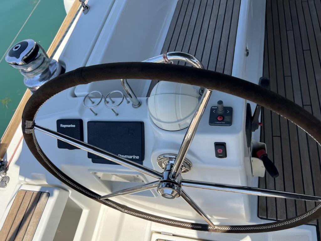 Oceanis 45 Beautiful Love