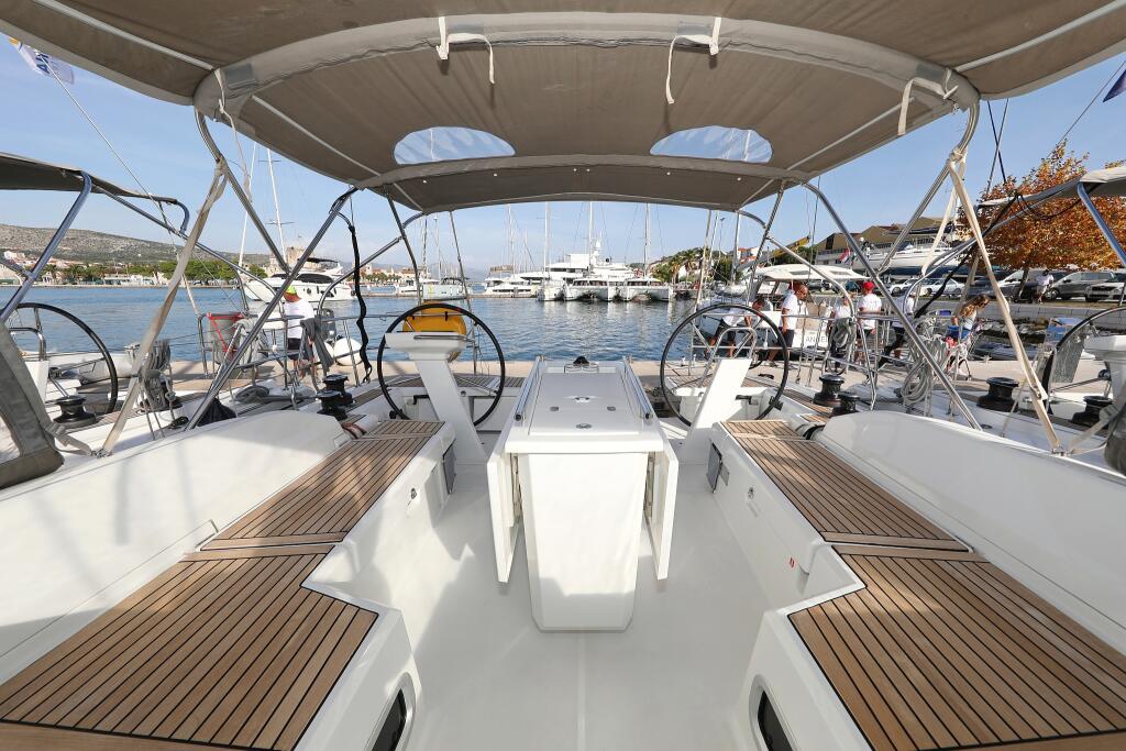 Oceanis 46.1 Ladybug
