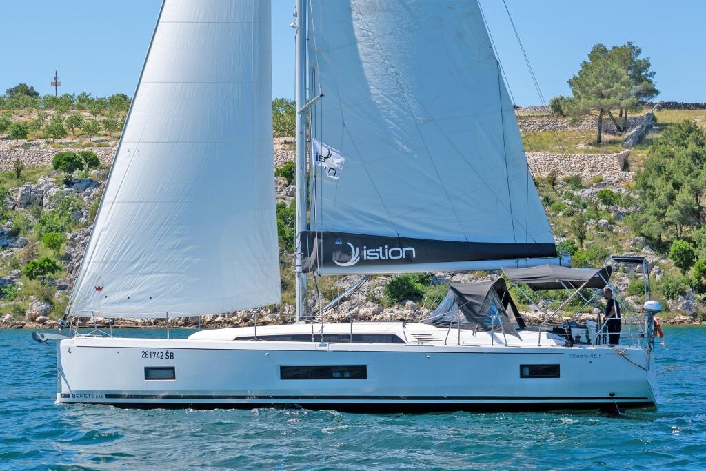 Oceanis 46.1 First Kiss