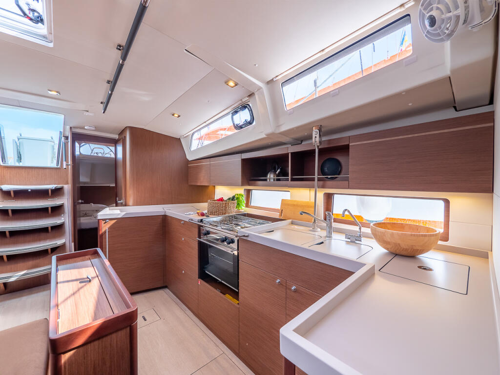 Oceanis 46.1 Amorino