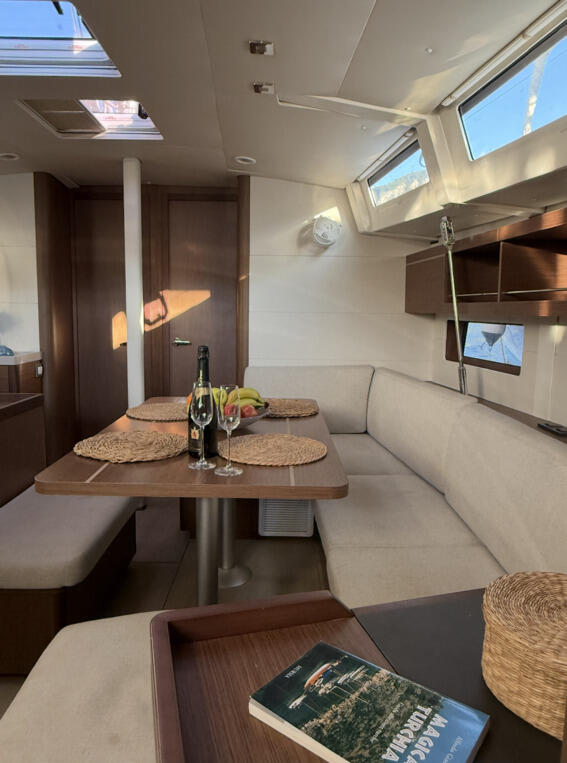 Oceanis 46.1 Athena 4