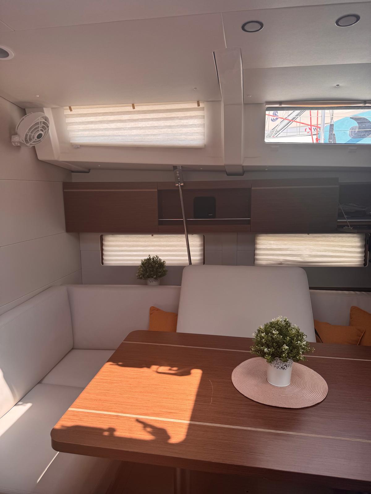 Oceanis 46.1 Tria