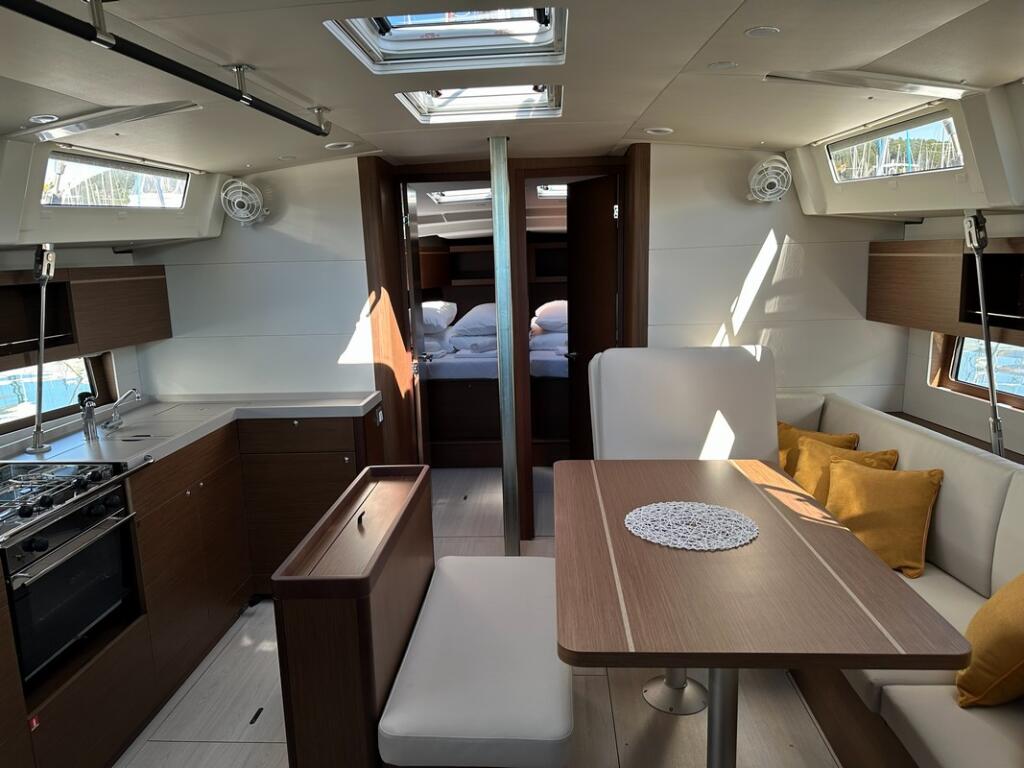 Oceanis 46.1 Brisnik