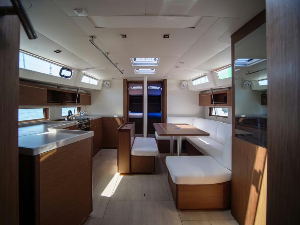 Oceanis 46.1 Layla