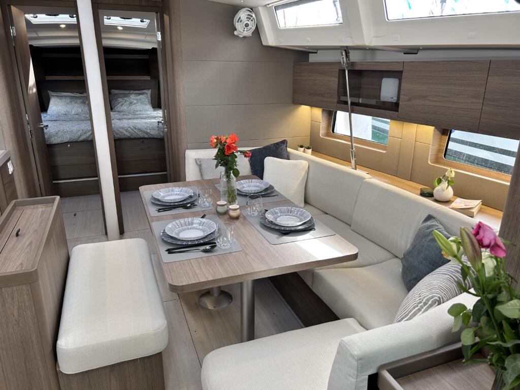 Oceanis 47 Tide Of Your Life