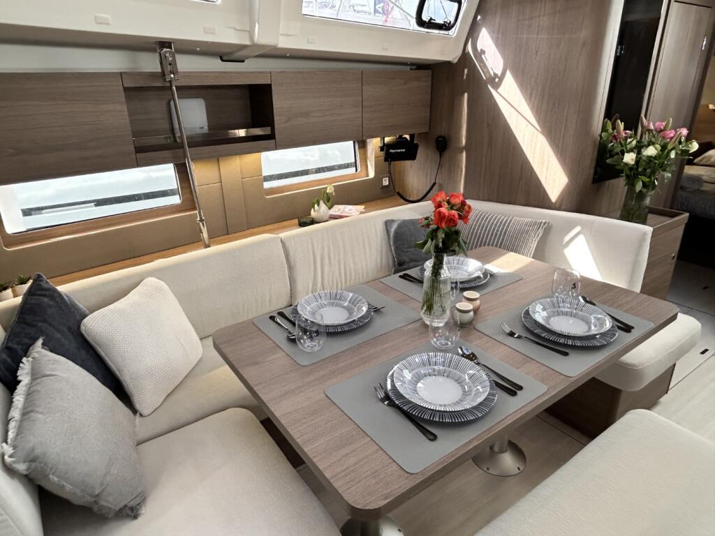 Oceanis 47 Tide Of Your Life