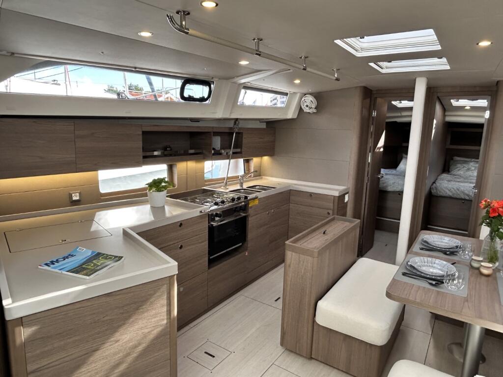 Oceanis 47 Tide Of Your Life