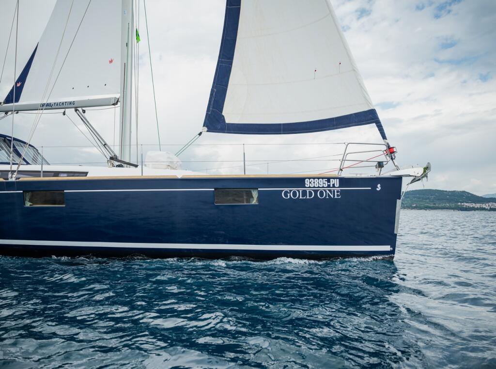 Oceanis 48 Gold One 