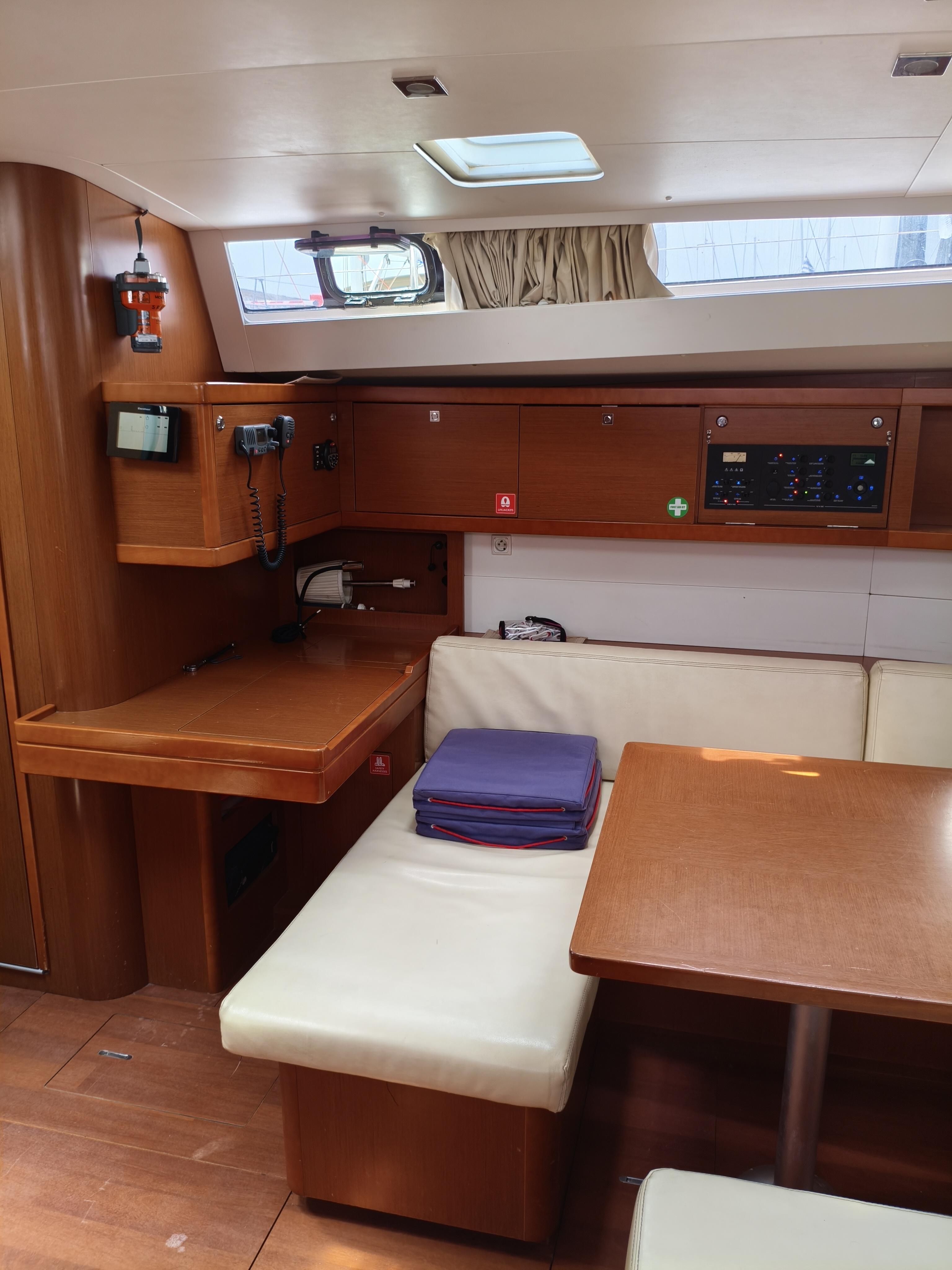 Oceanis 48 Skiron