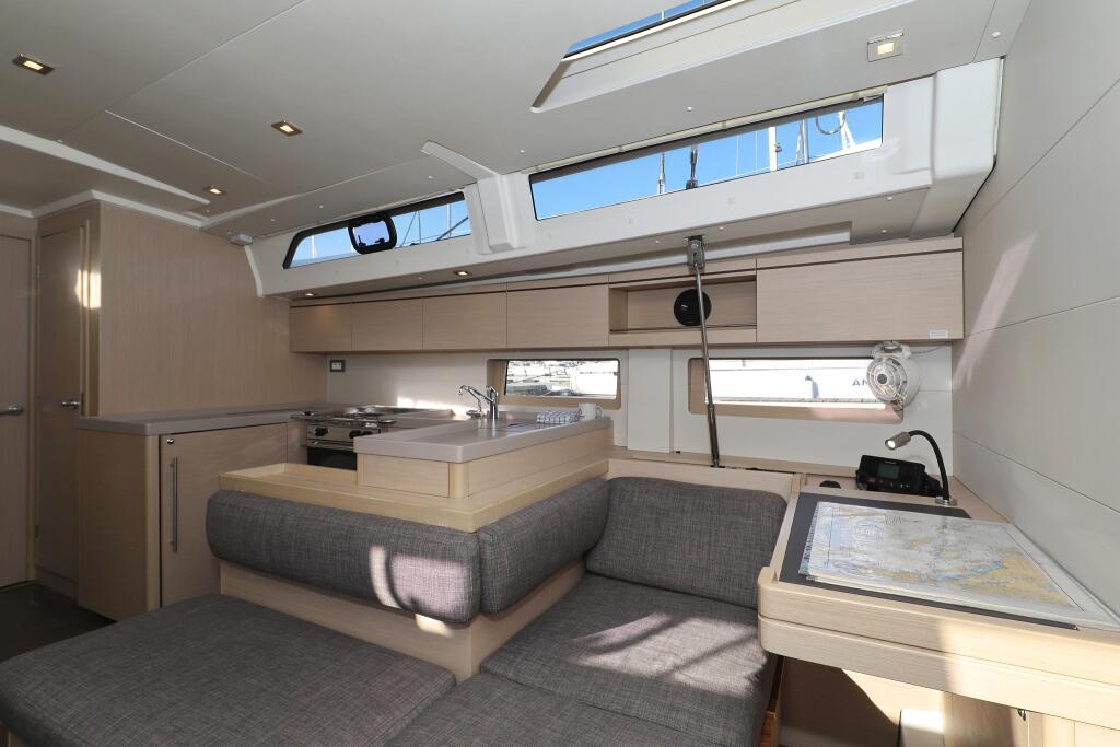 Oceanis 51.1 Air 1