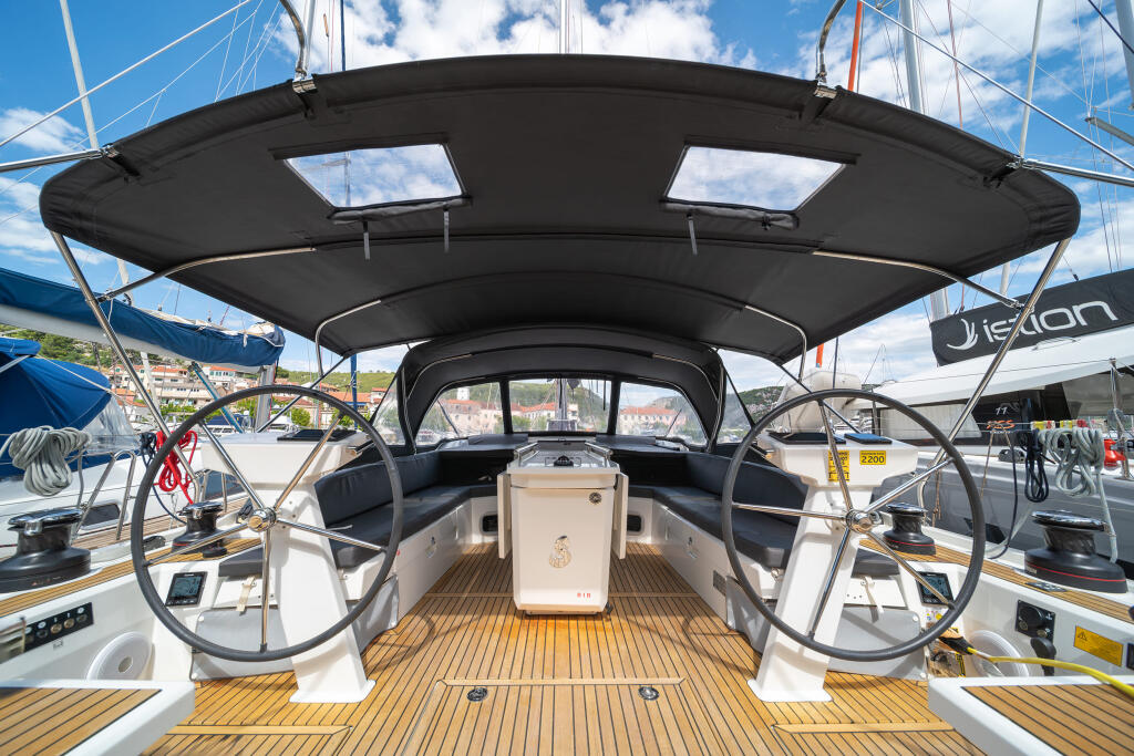 Oceanis 51.1 First Friendship