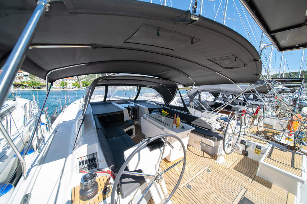 Oceanis 51.1 First Heartbeat