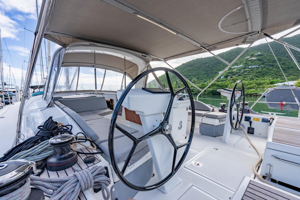 Oceanis 51.1 Sunday Girl