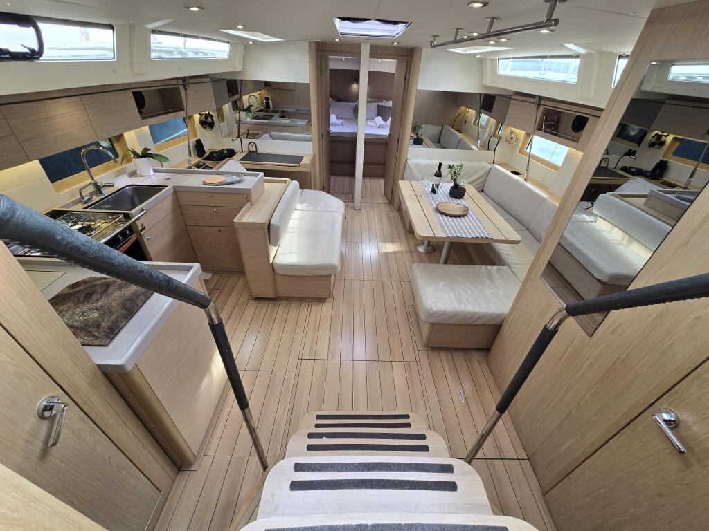 Oceanis 51.1 Amelia