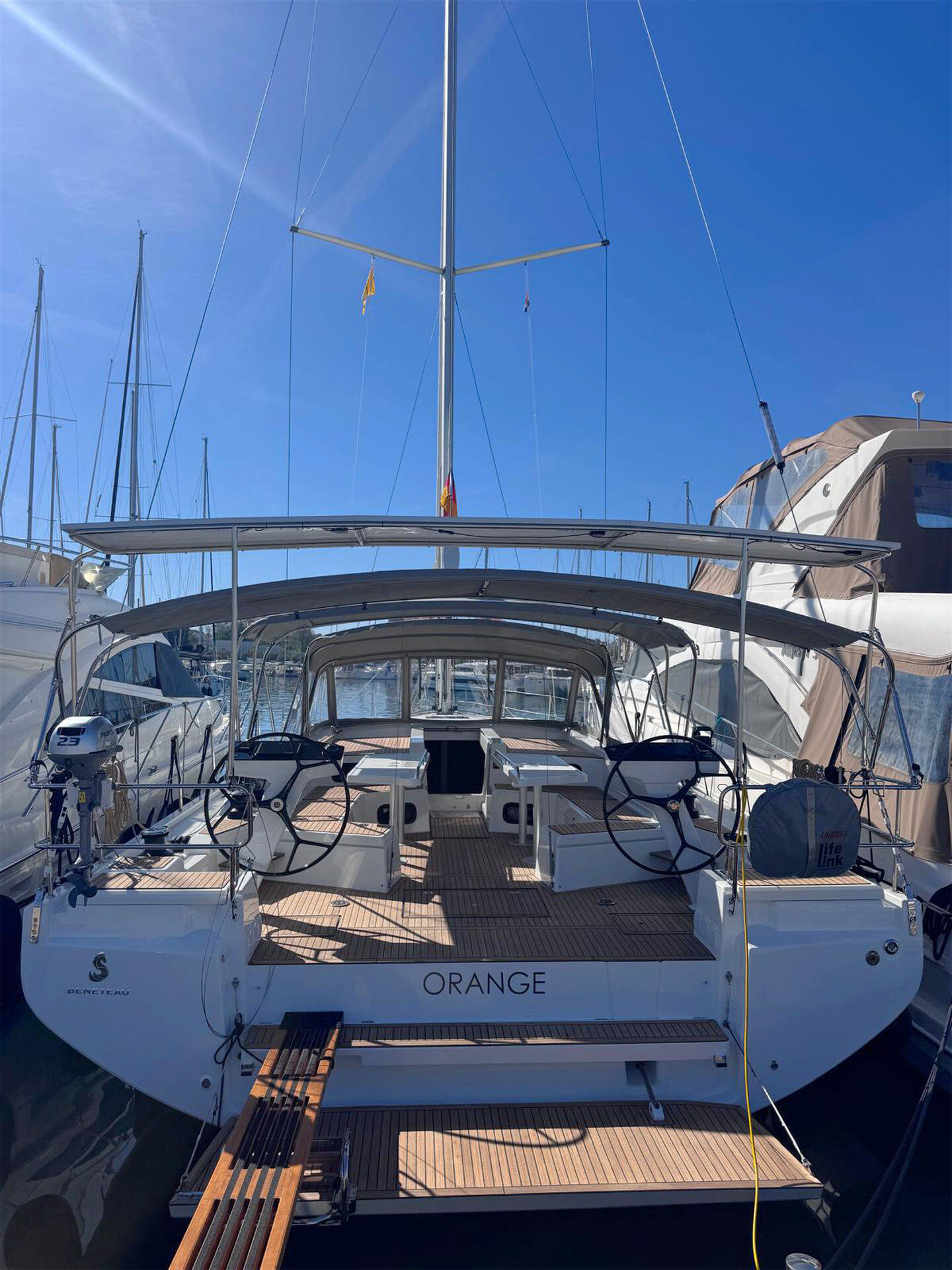 Oceanis 52 Orange