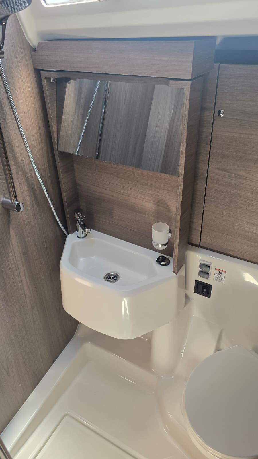 Oceanis 52 Orange