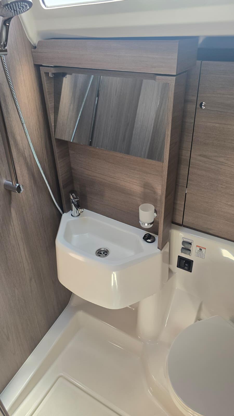 Oceanis 52 Orange
