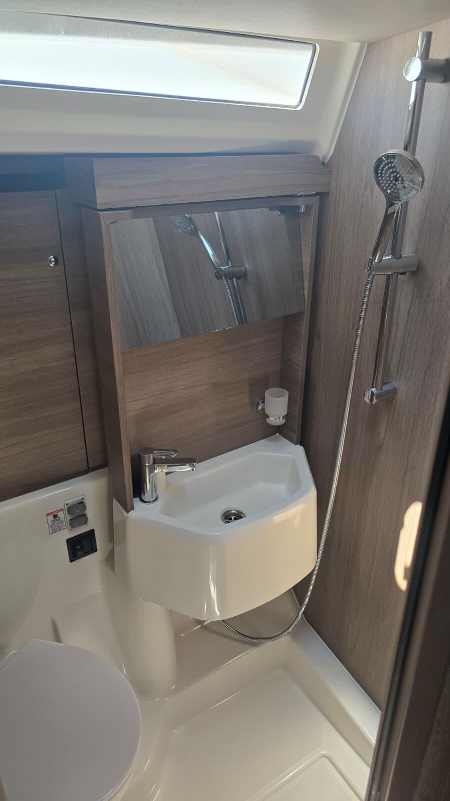 Oceanis 52 Orange