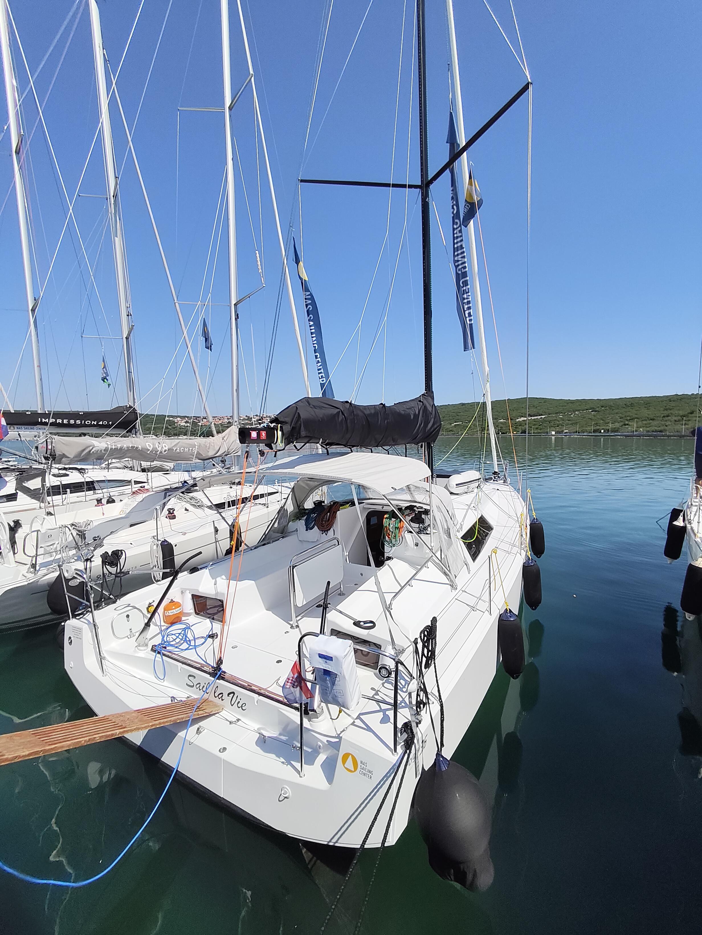 Pogo 36 Sail la Vie