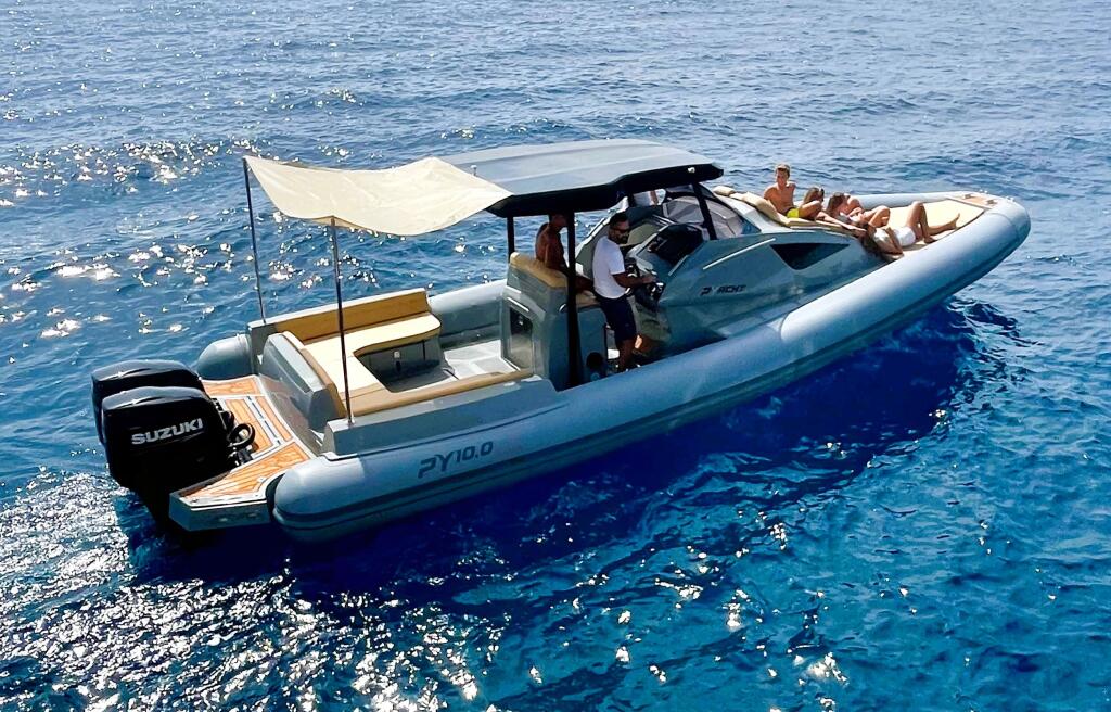 PY10.0 Cabin Black Shark