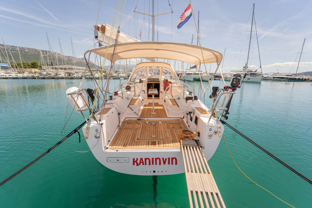 Salona 38 KaninVin