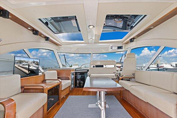 Sea Ray 60 Sundancer Parr T On