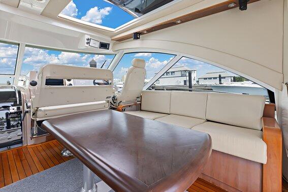 Sea Ray 60 Sundancer Parr T On