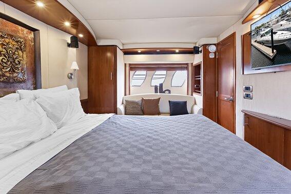 Sea Ray 60 Sundancer Parr T On