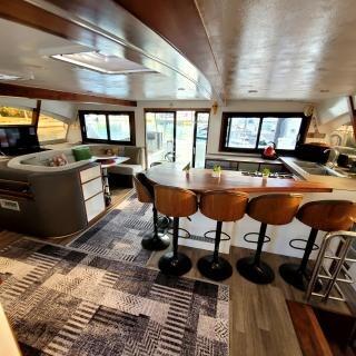 Sea-Tribe DH550 Valerie