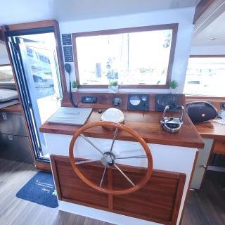 Sea-Tribe DH550 Valerie